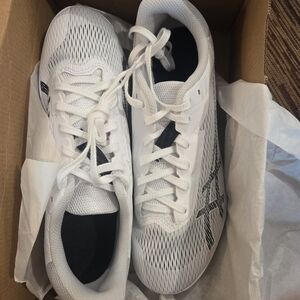 Asics Resurgence XC White and Gray Sneakers